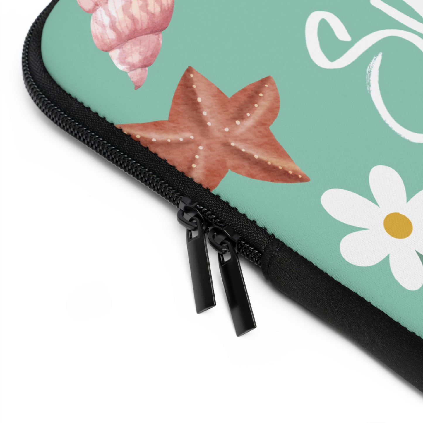 The Summer I Turned Pretty Laptop Sleeve | TSITP Laptop Sleeve | Cousins Beach Aesthetic with Shells & Daisies