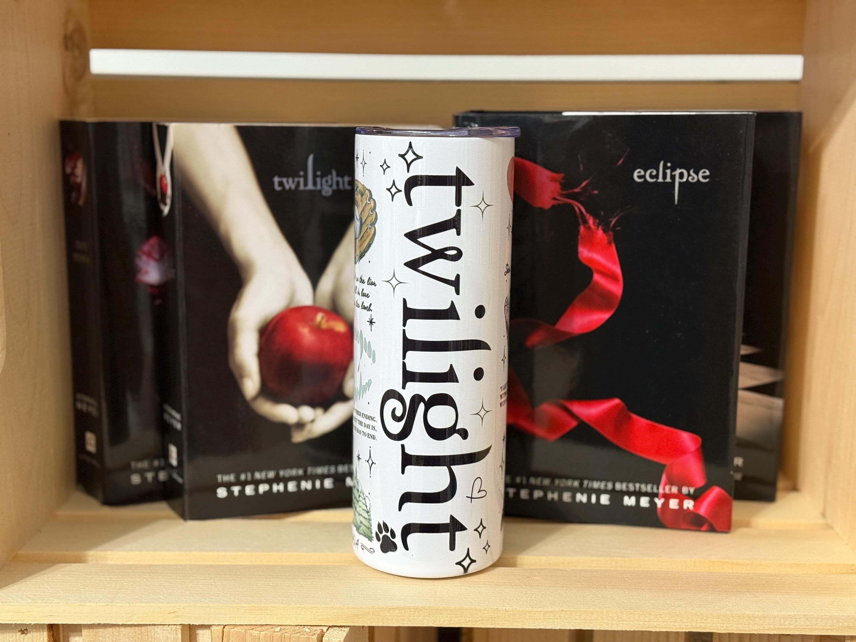 Twilight-Inspired Tumbler | “And So the Lion Fell in Love” | Illustrated Bookish Cup for Team Edward or Team Jacob Fans