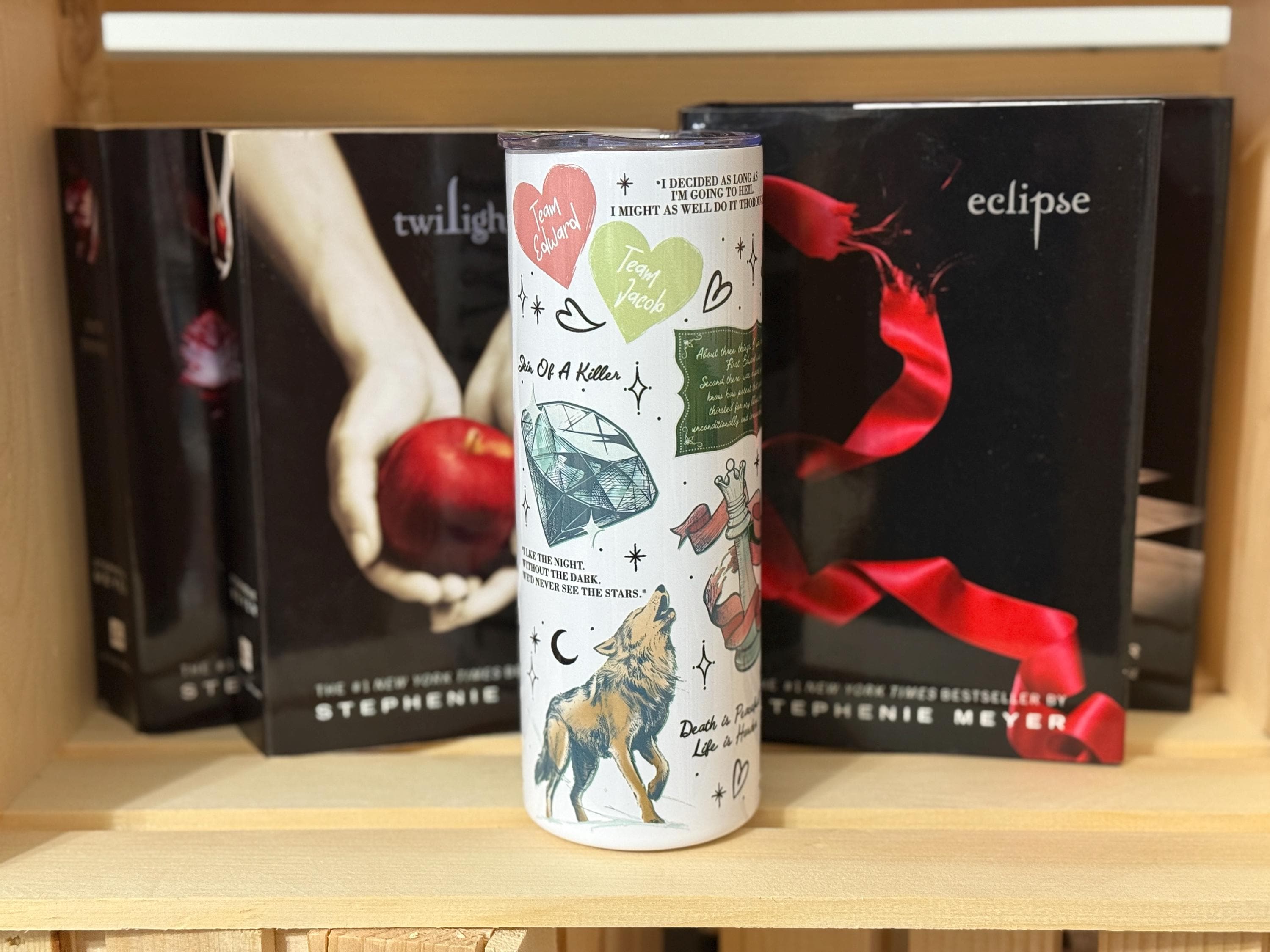 Twilight-Inspired Tumbler | “And So the Lion Fell in Love” | Illustrated Bookish Cup for Team Edward or Team Jacob Fans